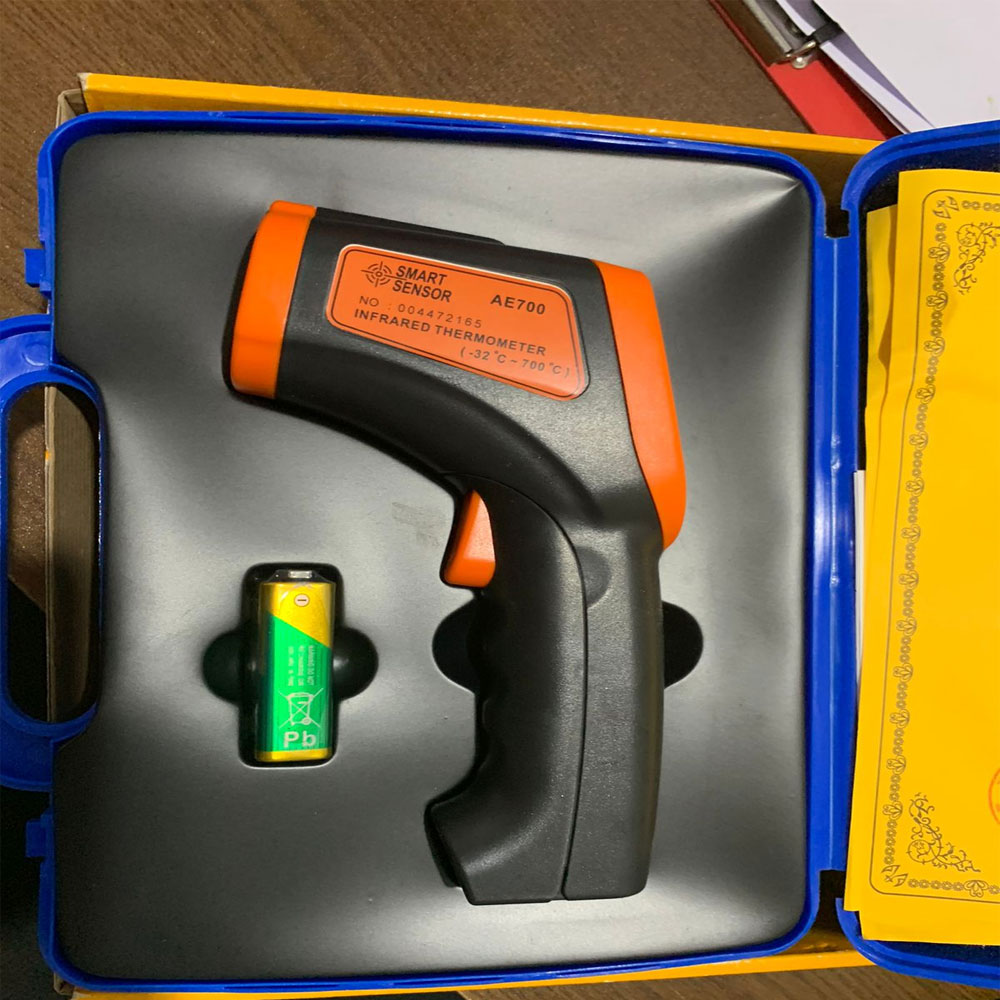 smart sensor AE700 infrared thermometer